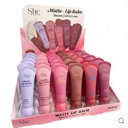 She Makeup Matte Lip Balm – Bálsamo Labial Mate | Paquete de 6 Piezas (Sabores Surtidos)