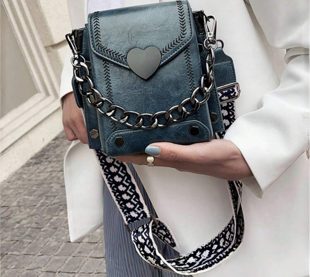 Cartera Crossbody Con Cadena