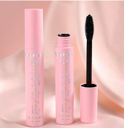 PRETTY PRIVILEGE
FAIRY LASH WAND MASCARA