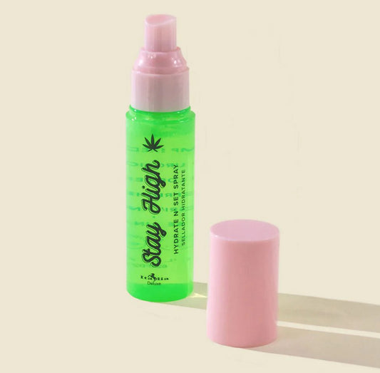 Italia Delux Stay High Setting Spray