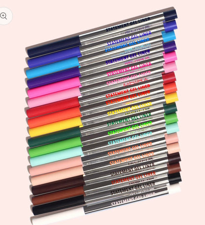 Moira Statement Gel Liner Waterproof – Delineador en Gel Retráctil